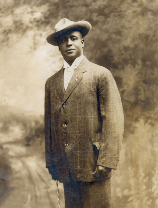 Ernest Hogan in street clothes, 1908.