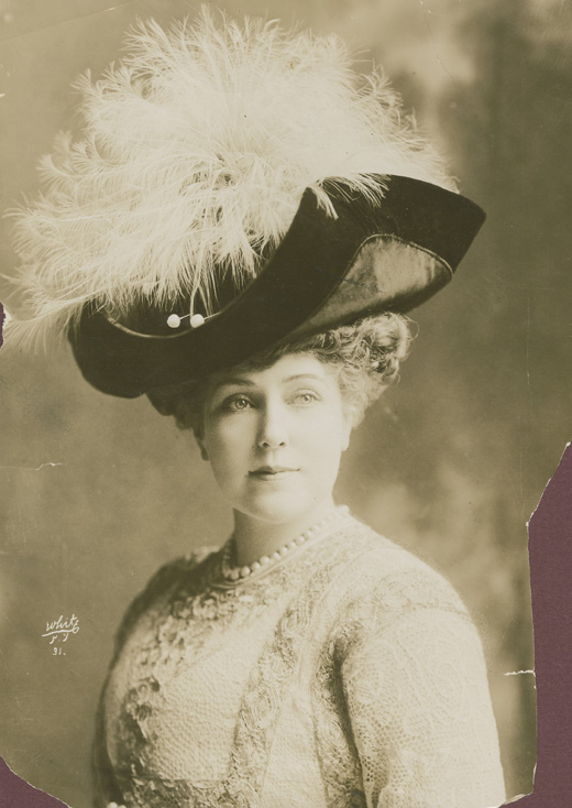 Lillian Russell. Photograph by White Studio, NY, promoting Twirly-Whirly.